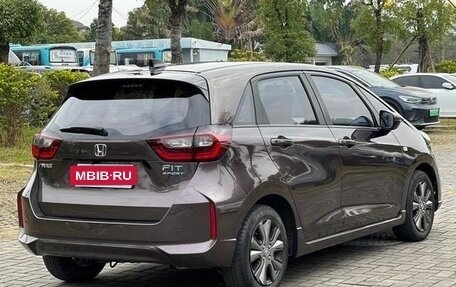 Honda Fit, 2021 год, 1 670 000 рублей, 4 фотография