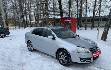 Volkswagen Jetta VI, 2010 год, 650 000 рублей, 10 фотография