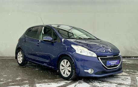 Peugeot 208 II, 2013 год, 740 000 рублей, 2 фотография