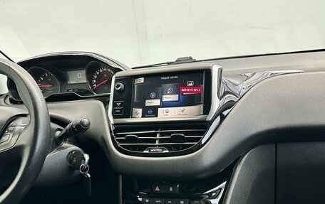 Peugeot 208 II, 2013 год, 740 000 рублей, 17 фотография