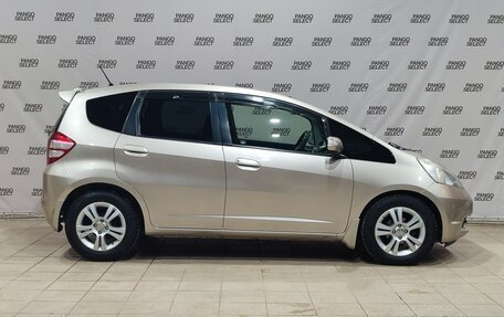 Honda Fit III, 2009 год, 650 000 рублей, 4 фотография