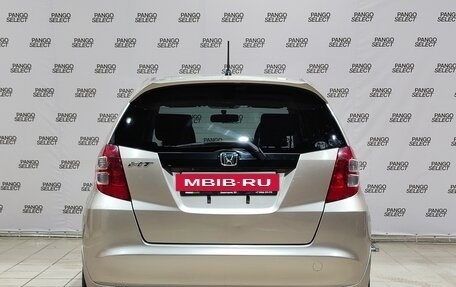 Honda Fit III, 2009 год, 650 000 рублей, 6 фотография