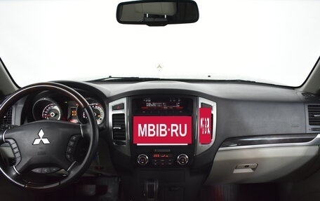 Mitsubishi Pajero IV, 2019 год, 3 749 000 рублей, 7 фотография