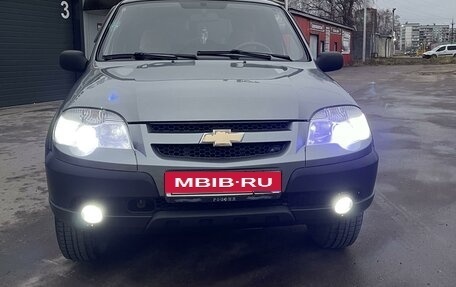 Chevrolet Niva I рестайлинг, 2011 год, 535 000 рублей, 1 фотография