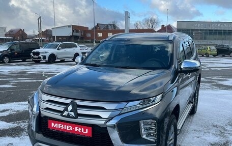 Mitsubishi Pajero Sport III рестайлинг, 2021 год, 4 350 000 рублей, 1 фотография