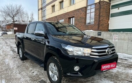 Toyota Hilux VIII, 2019 год, 3 650 000 рублей, 3 фотография