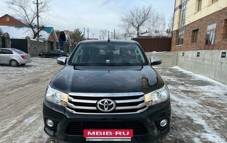 Toyota Hilux VIII, 2019 год, 3 650 000 рублей, 2 фотография