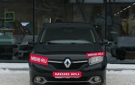 Renault Logan II, 2017 год, 990 000 рублей, 2 фотография