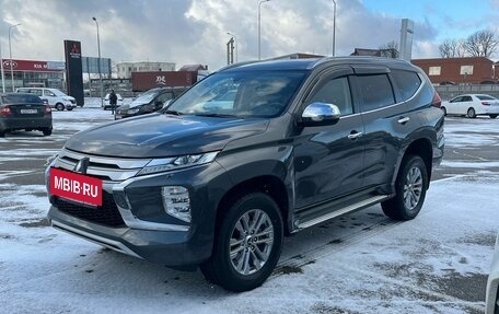 Mitsubishi Pajero Sport III рестайлинг, 2021 год, 4 350 000 рублей, 2 фотография