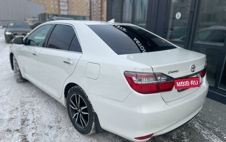 Toyota Camry, 2017 год, 2 650 000 рублей, 2 фотография