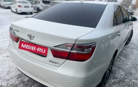 Toyota Camry, 2017 год, 2 650 000 рублей, 3 фотография