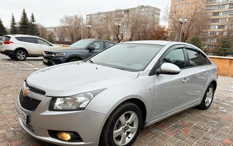 Chevrolet Cruze II, 2011 год, 549 000 рублей, 10 фотография