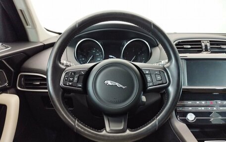 Jaguar F-Pace, 2017 год, 2 697 000 рублей, 12 фотография