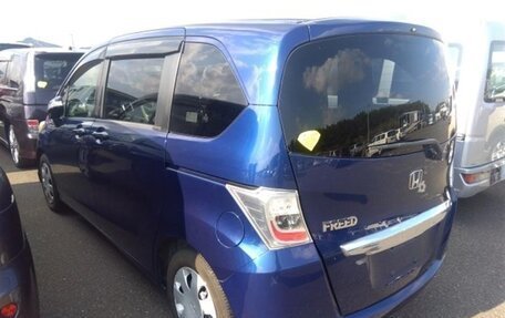 Honda Freed I, 2012 год, 825 000 рублей, 4 фотография