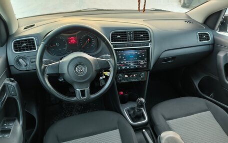 Volkswagen Polo VI (EU Market), 2014 год, 939 000 рублей, 18 фотография