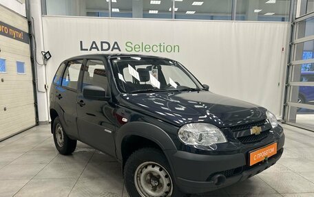 Chevrolet Niva I рестайлинг, 2015 год, 569 000 рублей, 3 фотография