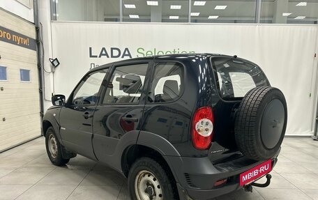 Chevrolet Niva I рестайлинг, 2015 год, 569 000 рублей, 5 фотография