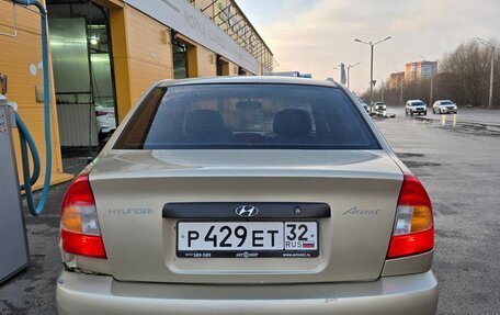 Hyundai Accent II, 2005 год, 500 000 рублей, 2 фотография