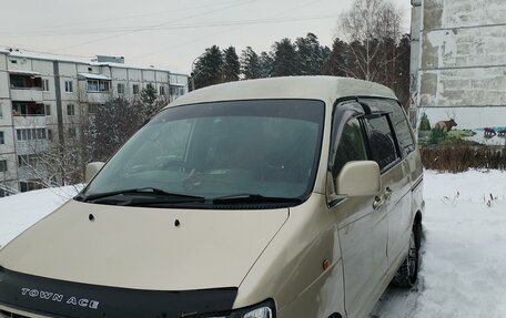 Toyota Town Ace III, 2000 год, 539 000 рублей, 6 фотография