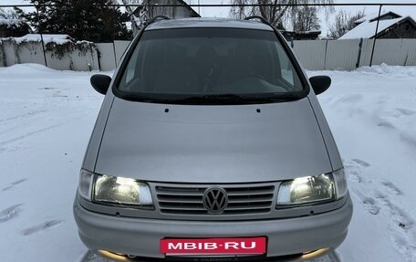 Volkswagen Sharan I рестайлинг, 1997 год, 650 000 рублей, 2 фотография