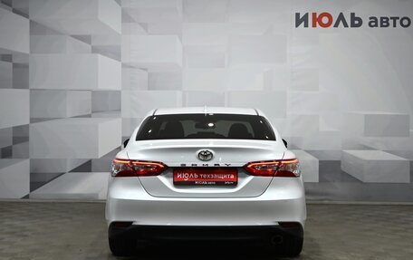 Toyota Camry, 2018 год, 3 280 000 рублей, 4 фотография