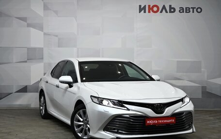 Toyota Camry, 2018 год, 3 280 000 рублей, 3 фотография