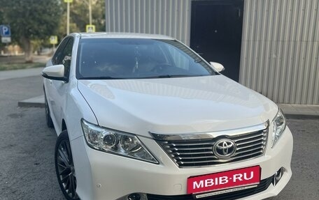 Toyota Camry, 2012 год, 1 850 000 рублей, 5 фотография