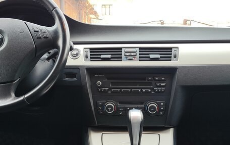 BMW 3 серия, 2011 год, 1 230 000 рублей, 26 фотография