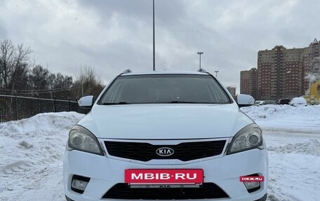 KIA cee'd I рестайлинг, 2011 год, 820 000 рублей, 2 фотография