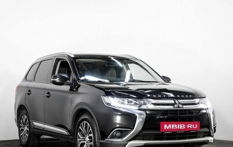 Mitsubishi Outlander III рестайлинг 3, 2017 год, 1 750 000 рублей, 3 фотография