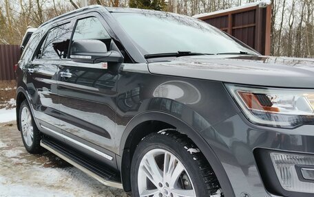 Ford Explorer VI, 2017 год, 2 950 000 рублей, 24 фотография