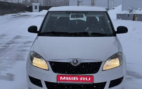 Skoda Fabia II, 2013 год, 670 000 рублей, 2 фотография