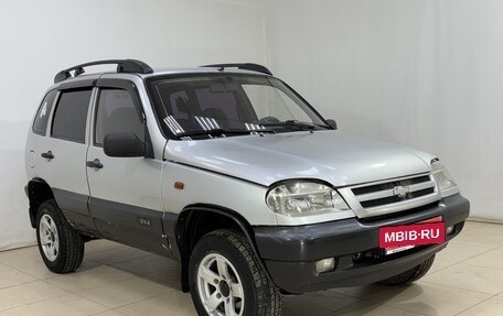 Chevrolet Niva I рестайлинг, 2004 год, 395 000 рублей, 3 фотография