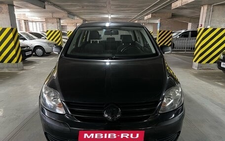 Volkswagen Golf Plus I, 2008 год, 459 000 рублей, 2 фотография