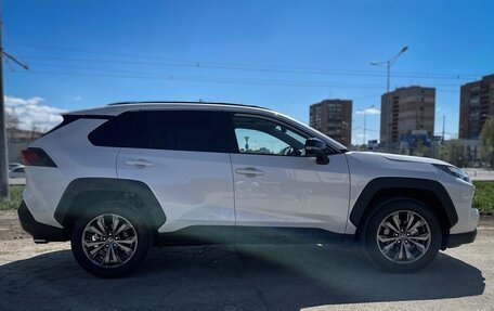 Toyota RAV4, 2024 год, 4 890 000 рублей, 20 фотография