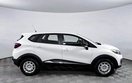 Renault Kaptur I рестайлинг, 2017 год, 1 377 000 рублей, 5 фотография