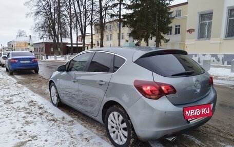 Opel Astra J, 2010 год, 600 000 рублей, 9 фотография