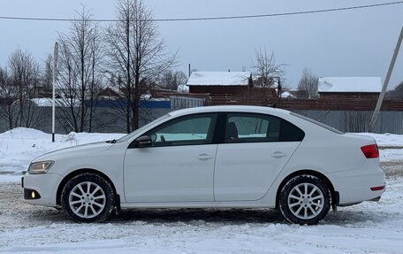 Volkswagen Jetta VI, 2013 год, 1 079 000 рублей, 3 фотография