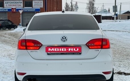 Volkswagen Jetta VI, 2013 год, 1 079 000 рублей, 7 фотография