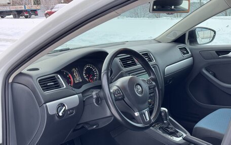 Volkswagen Jetta VI, 2013 год, 1 079 000 рублей, 18 фотография