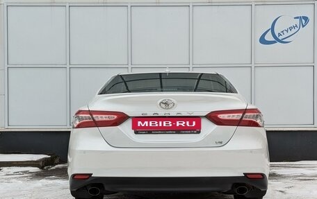 Toyota Camry, 2018 год, 3 070 000 рублей, 9 фотография