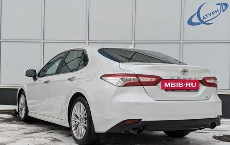 Toyota Camry, 2018 год, 3 070 000 рублей, 11 фотография