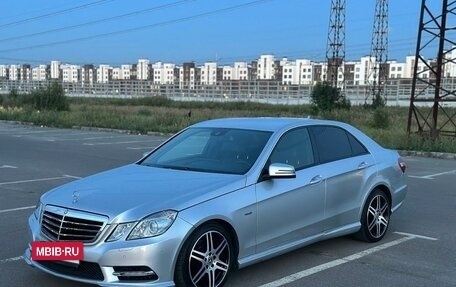 Mercedes-Benz E-Класс, 2010 год, 1 650 000 рублей, 4 фотография