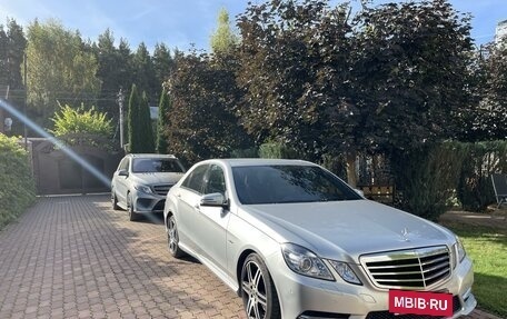 Mercedes-Benz E-Класс, 2010 год, 1 650 000 рублей, 9 фотография