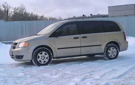 Dodge Caravan V, 2008 год, 950 000 рублей, 3 фотография