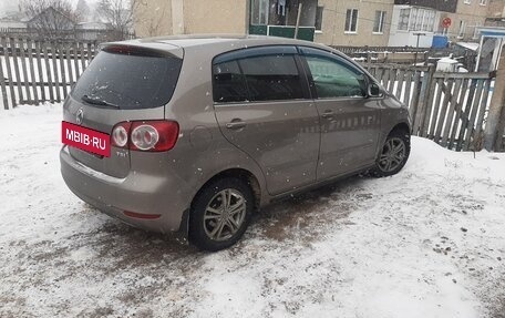 Volkswagen Golf Plus II, 2011 год, 610 000 рублей, 3 фотография