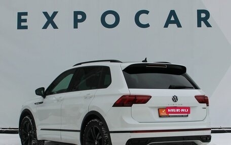 Volkswagen Tiguan II, 2021 год, 3 650 000 рублей, 3 фотография