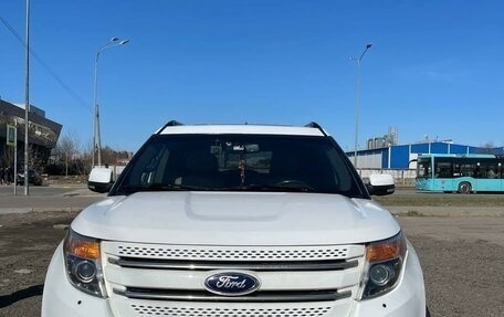 Ford Explorer VI, 2013 год, 1 850 000 рублей, 6 фотография