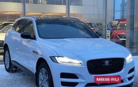 Jaguar F-Pace, 2016 год, 2 800 000 рублей, 3 фотография