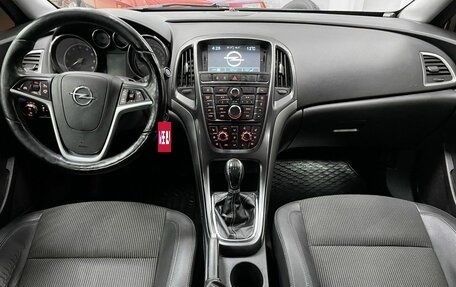 Opel Astra J, 2012 год, 910 000 рублей, 26 фотография